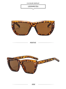 Vue détaillée de lunettes de soleil carrées à motif léopard avec des verres de couleur thé