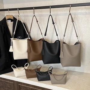 Ensemble sac seau rétro en cuir à grande capacité avec bandoulière et pochette