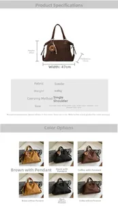 Détails du grand sac cabas en suède avec rivets, pendentif donut et spécifications de taille