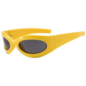 Lunettes de soleil sport Y2K jaunes avec monture enveloppante et verres gris foncé
