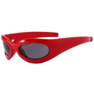 Lunettes de soleil de sport ovales Y2K avec monture rouge brillant et verres gris