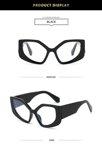 Vues détaillées de face et de côté de la monture de lunettes géométrique noire œil de chat