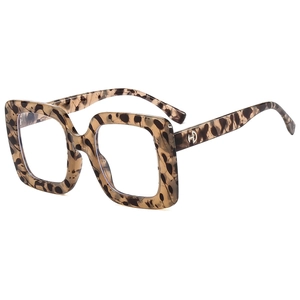 Stylish square oversized blue light blocking glasses with tortoiseshell frame and HD logo