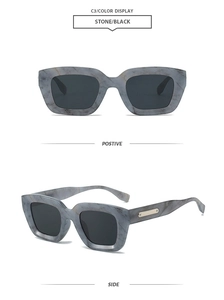 Détails des lunettes de soleil carrées effet marbre avec verres foncés et accents en métal