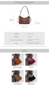 Detail der Wildleder-Umhängetasche mit Maßen 22cm Breite und 16cm Höhe im Fokus