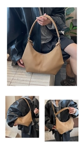 Détail du sac hobo en similicuir camel montrant sa texture lisse et sa large bandoulière