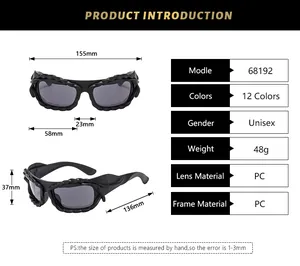 Tabella taglie con 155mm di larghezza e 37mm di altezza per occhiali da sole trendy in PC