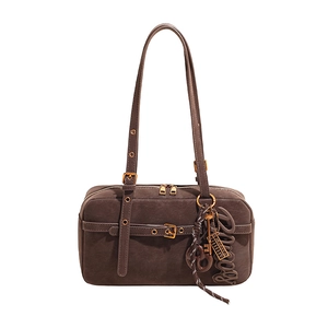 Retro brown Boston shoulder bag for women, large capacity trendy underarm handbag.
