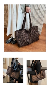 Detailansicht der großen Shopper-Tasche mit Leopardenmuster und breiten Schultergurten