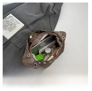 Sac fourre-tout en daim marron avec grande capacité pour tablette et maquillage