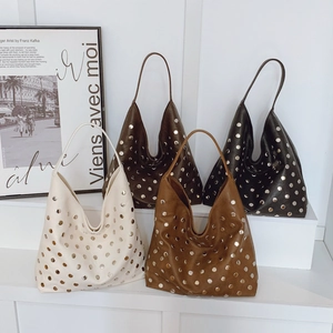 Vintage Studded Hobo Bag PU Leather Large Capacity Shoulder Tote Handbag Punk Style For Women