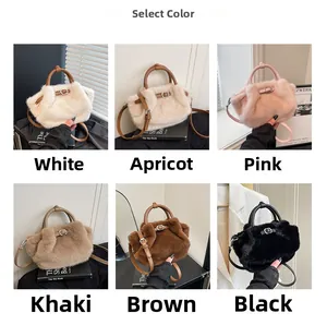 Selezione di borse a secchiello in peluche in sei colori con manici in pelle e fibbia