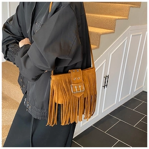 Brown suede fringe shoulder crossbody bag for women, casual retro design with metal buckles.