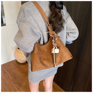 Brown vintage suede single shoulder bag minimalist slouchy underarm tote daily purse