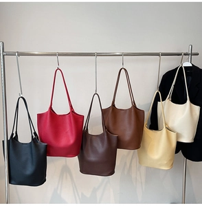 Detailed view of large capacity tote bags in six colors with premium lychee leather texture