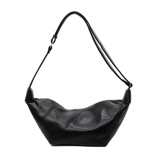 Sac à bandoulière croissant noir minimaliste avec patchwork et bandoulière réglable
