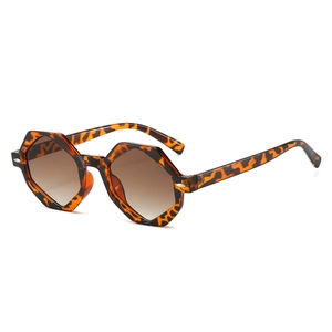 Lunettes de soleil géométriques en écaille de tortue avec verres dégradés marron