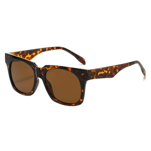 Classic tortoise square frame sunglasses with dark brown lenses for outdoor UV protection