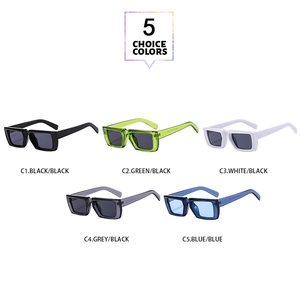 Détails de cinq lunettes de soleil rétro rectangulaires en noir, vert, blanc, gris et bleu