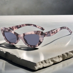 Cat Eye Sunglasses Retro Small Frame Plastic UV400 Protection Trendy Ins Style Vintage Outdoor Travel For Women