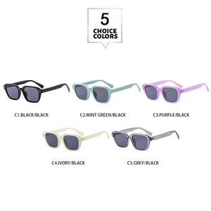 Dettaglio occhiali da sole quadrati spessi nei colori nero, verde, viola, bianco e grigio