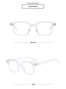 Vue de face et de côté de montures carrées transparentes avec marquage modèle AAA-150-12
