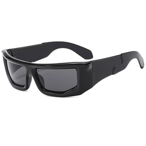 Square punk sunglasses in glossy black with futuristic wave-shaped wide temple frames