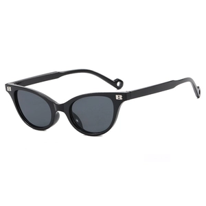 Trendy black cat eye sunglasses with silver B metal accent and retro frame design