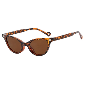 Stylish cat-eye tortoiseshell sunglasses with brown lenses and metal B detail