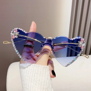 Frameless heart-shaped gradient sunglasses with sparkling rhinestones and gold temples