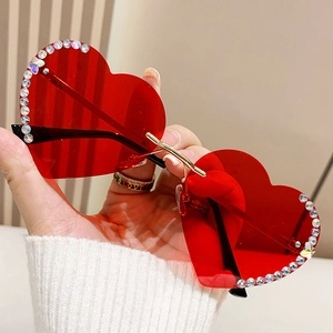 Herzförmige Sonnenbrille Randlos Strass Metallrahmen UV400 Trendige Party Mode Brillen Für Damen Mädchen