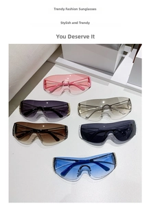 Détail de lunettes de soleil Y2K sans monture en plusieurs couleurs avec strass latéraux