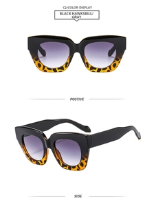 Détails de lunettes de soleil carrées noires et écaille avec verres dégradés tendance