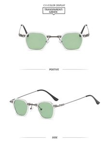 Détail de lunettes de soleil carrées vintage avec verres vert clair et monture transparente