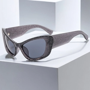 Fashion Cat Eye Sunglasses Oversized Glitter PC Frame UV400 Protection Retro Y2K Style Eyewear For Women Men