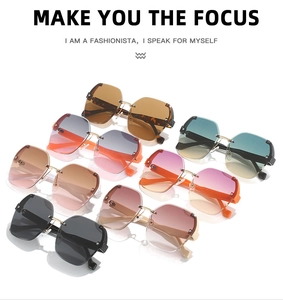 Collection of seven rimless gradient sunglasses featuring chic metal temple textures