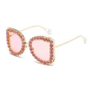 Fashion oversized D-frame butterfly sunglasses with pink rhinestones and pearl temple tips