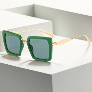 Fashion Oversized Square Sunglasses For Women Men Metal Plastic Frame UV400 Protection Gradient Lenses Lightweight Eyewear