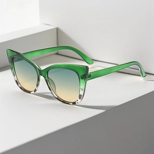 Fashion Cat Eye Sunglasses UV400 Protection PC Frame Vintage Trendy Gradient Lenses For Women Men