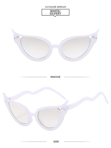 Vues détaillées de face et de profil de lunettes œil-de-chat blanches à branches ondulées