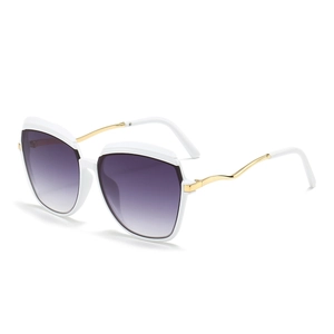 Fashion square cat-eye sunglasses with white frame and gold wavy metal temples