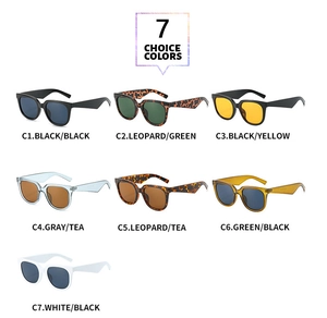 Présentation de lunettes de soleil carrées en sept coloris et styles de montures