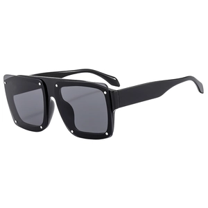 Fashionable oversized square sunglasses with black frame and silver rivet accents