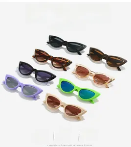 Détail de lunettes de soleil œil-de-chat montrant huit coloris tendance en plastique