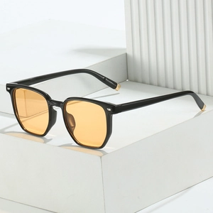 Lunettes De Soleil Carrées Rétro Pour Hommes Femmes Mode Monture PC Protection UV400 Anti Reflet Style Coréen Avec Rivets