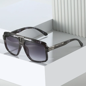 Retro Square Sunglasses Oversized Fashion PC Lens Metal Grid Detail UV400 Protection Unisex Streetwear