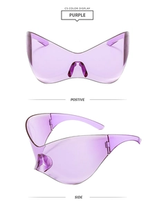 Vues de face et de côté des lunettes de soleil de sport Y2K violettes futuristes