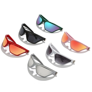 Collection de lunettes de soleil de sport Y2K en plusieurs couleurs et finitions variées