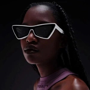 Fashion Cat Eye Sunglasses UV400 Protection Retro Triangle Gradient Lens Hip Hop Trendy PC Frame Eyewear For Women Men