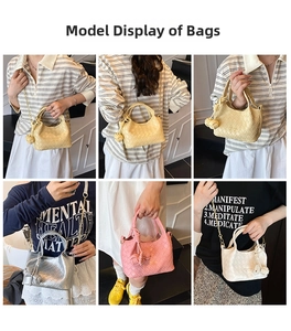 Sac seau tissé tendance en quatre couleurs avec poignées nouées et chaîne